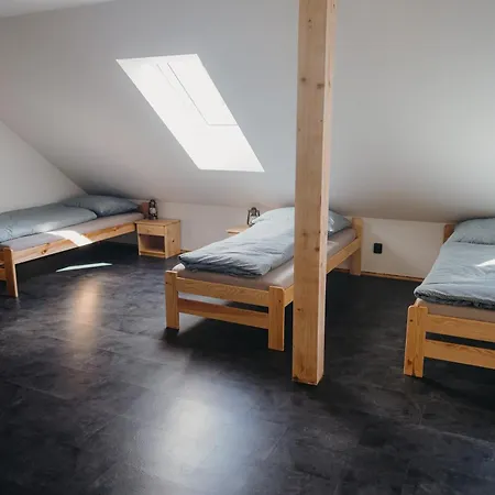 Zazitkovy Ranc Nevada * Velka Lecice